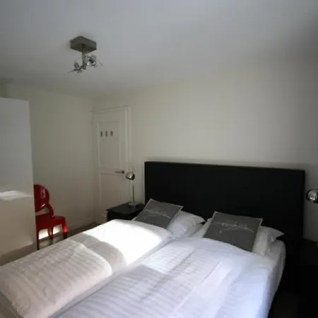 Sleeps 8 Wifi شقة زيرمات